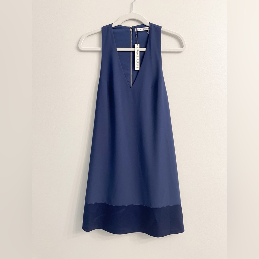 NWT Alice + Olivia V-neck Mini Dress w/ Tags